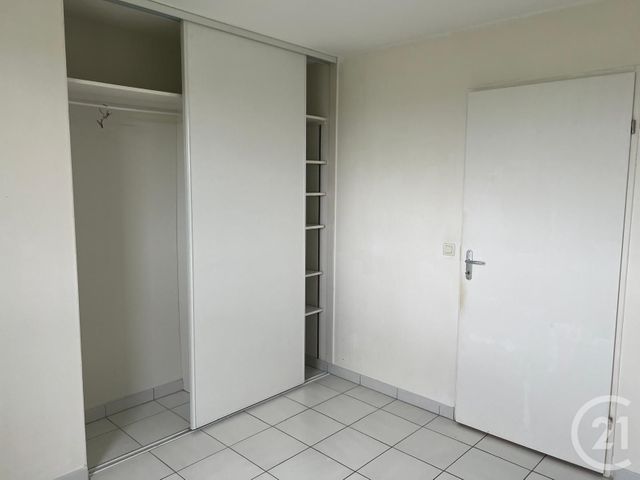 Appartement T2 &agrave; louer - 2 pi&egrave;ces - 39,05 m2 - Fougeres - 35 - BRETAGNE