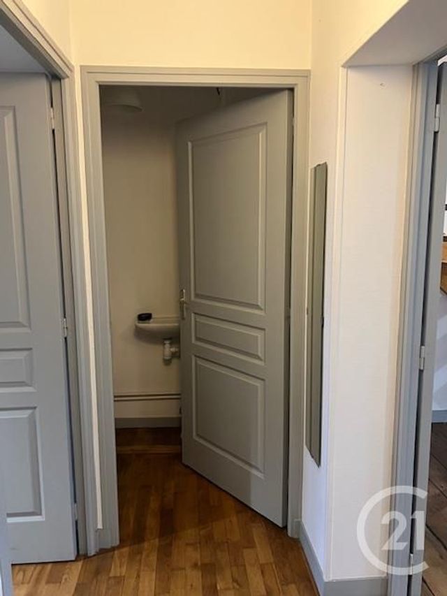 Appartement Duplex &agrave; louer - 3 pi&egrave;ces - 63,84 m2 - Fougeres - 35 - BRETAGNE