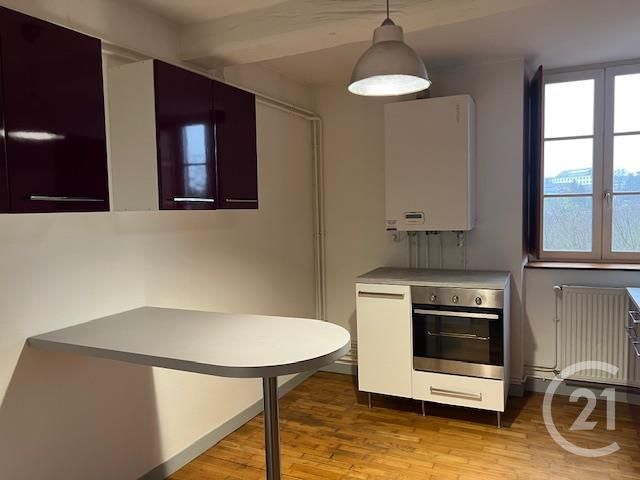 Appartement Duplex &agrave; louer - 3 pi&egrave;ces - 63,84 m2 - Fougeres - 35 - BRETAGNE