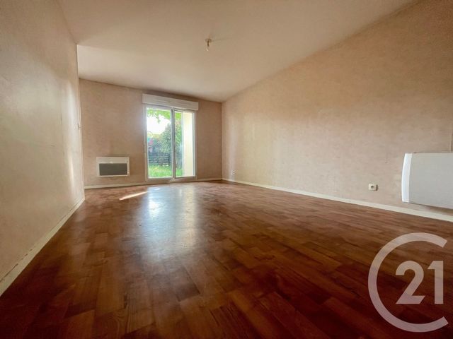 Appartement T3 &agrave; vendre - 3 pi&egrave;ces - 64,50 m2 - Fougeres - 35 - BRETAGNE
