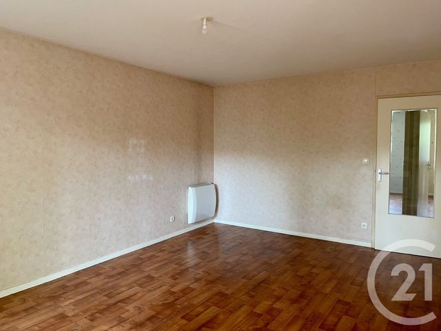 Appartement T3 &agrave; vendre - 3 pi&egrave;ces - 64,50 m2 - Fougeres - 35 - BRETAGNE