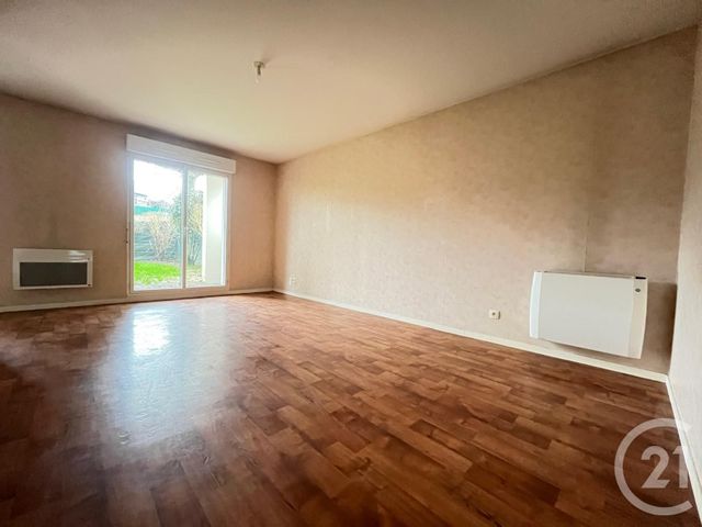 Appartement T3 &agrave; vendre - 3 pi&egrave;ces - 64,50 m2 - Fougeres - 35 - BRETAGNE