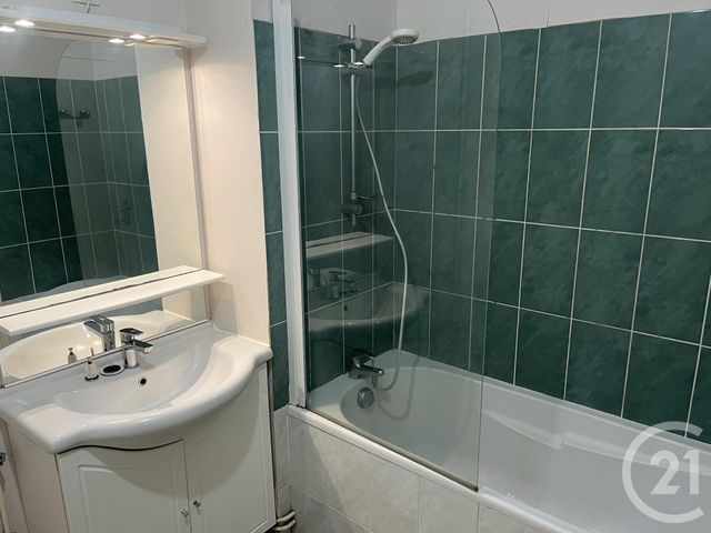 Appartement T3 &agrave; vendre - 3 pi&egrave;ces - 64,50 m2 - Fougeres - 35 - BRETAGNE