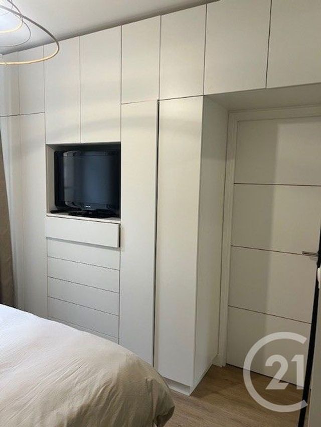 Appartement &agrave; louer - 2 pi&egrave;ces - 35,75 m2 - Fougeres - 35 - BRETAGNE