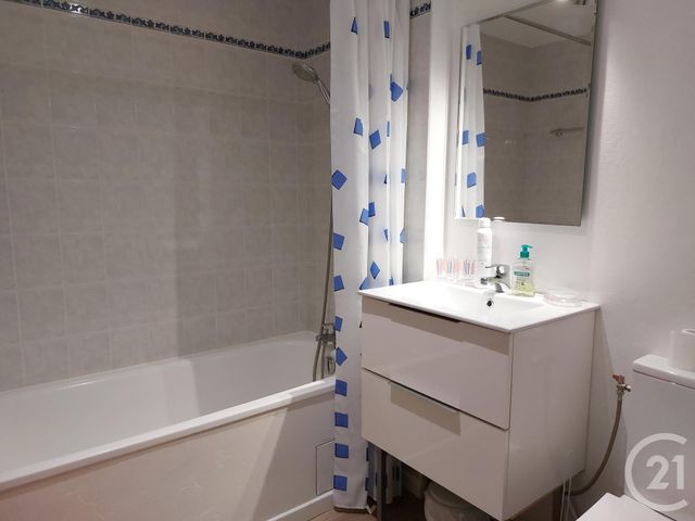 Appartement T3 &agrave; louer - 3 pi&egrave;ces - 59,01 m2 - Fougeres - 35 - BRETAGNE