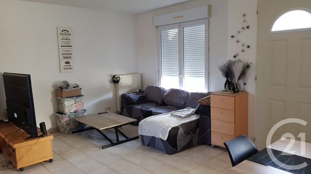 Maison &agrave; louer - 5 pi&egrave;ces - 90 m2 - Fougeres - 35 - BRETAGNE