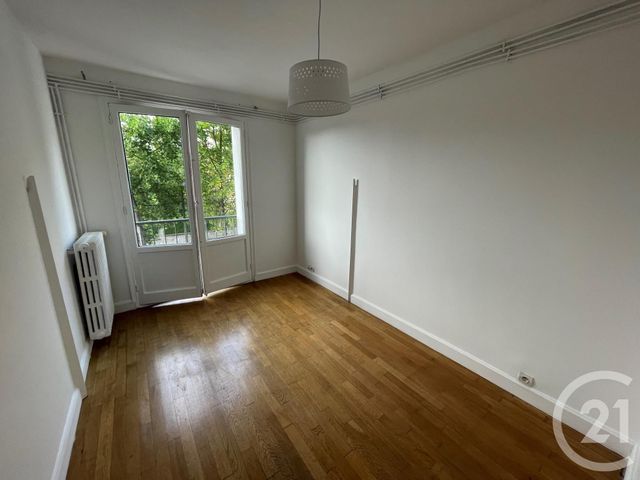 Appartement T3 &agrave; louer - 3 pi&egrave;ces - 58,19 m2 - Fougeres - 35 - BRETAGNE
