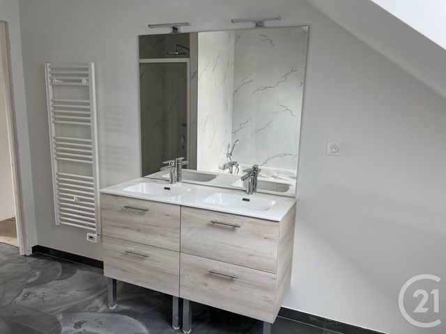 Maison &agrave; louer - 4 pi&egrave;ces - 100 m2 - Lecousse - 35 - BRETAGNE