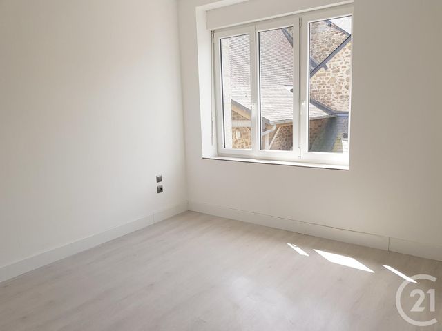 Maison &agrave; louer - 3 pi&egrave;ces - 78,58 m2 - Maen Roch - 35 - BRETAGNE