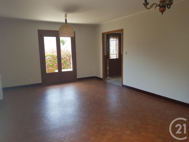 Maison &agrave; louer - 2 pi&egrave;ces - 62,03 m2 - St Germain En Cogles - 35 - BRETAGNE