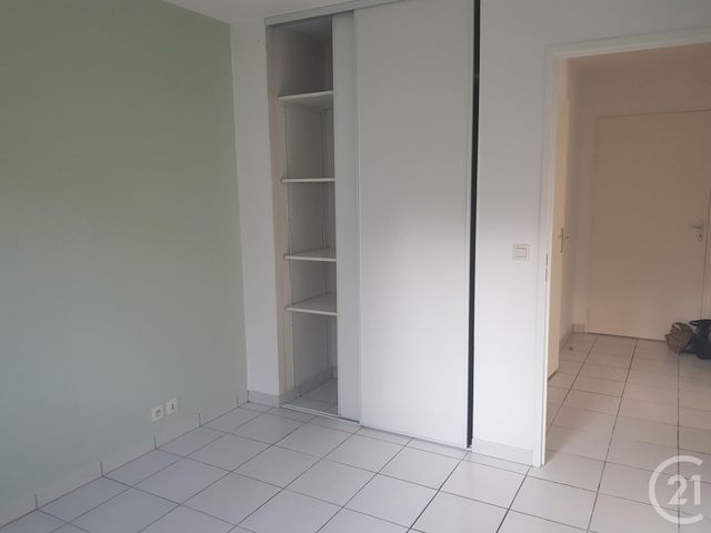 Appartement T2 &agrave; louer - 2 pi&egrave;ces - 44,66 m2 - Fougeres - 35 - BRETAGNE