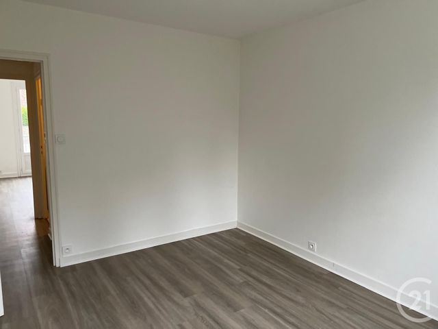 Appartement &agrave; louer - 3 pi&egrave;ces - 62,43 m2 - Fougeres - 35 - BRETAGNE