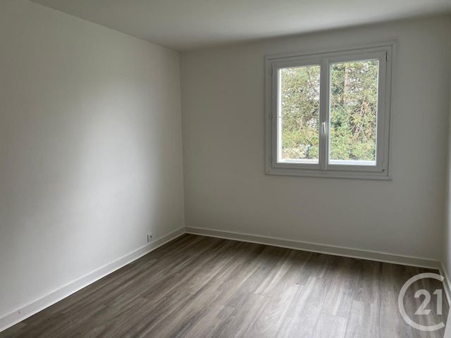 Appartement &agrave; louer - 3 pi&egrave;ces - 62,43 m2 - Fougeres - 35 - BRETAGNE