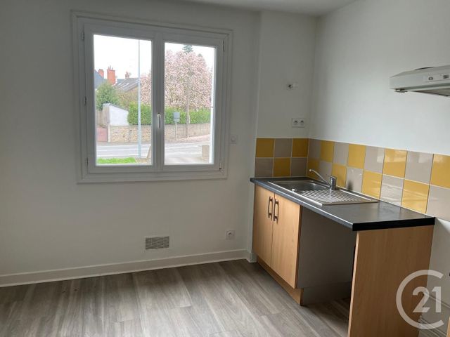 Appartement &agrave; louer - 3 pi&egrave;ces - 62,43 m2 - Fougeres - 35 - BRETAGNE