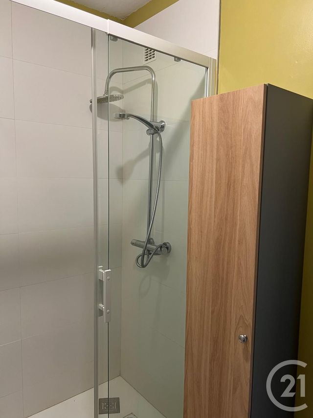 Appartement &agrave; louer - 3 pi&egrave;ces - 62,43 m2 - Fougeres - 35 - BRETAGNE