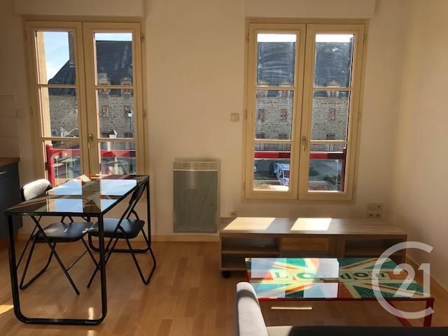 Appartement &agrave; louer - 2 pi&egrave;ces - 32,73 m2 - Fougeres - 35 - BRETAGNE