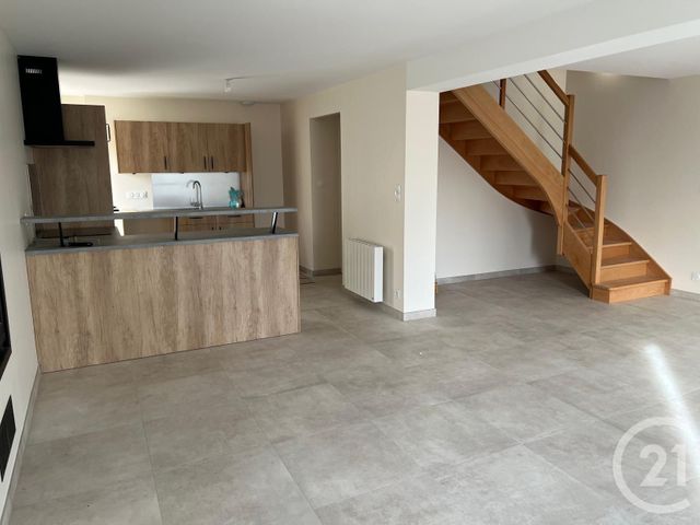 Maison &agrave; louer - 4 pi&egrave;ces - 118,80 m2 - Le Chatellier - 35 - BRETAGNE