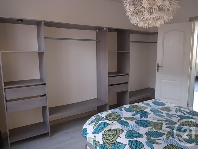 Appartement T3 &agrave; louer - 3 pi&egrave;ces - 55,48 m2 - Fougeres - 35 - BRETAGNE