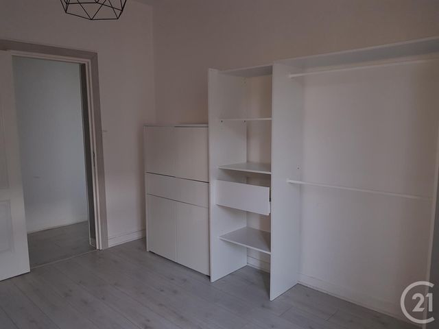 Appartement T3 &agrave; louer - 3 pi&egrave;ces - 55,48 m2 - Fougeres - 35 - BRETAGNE