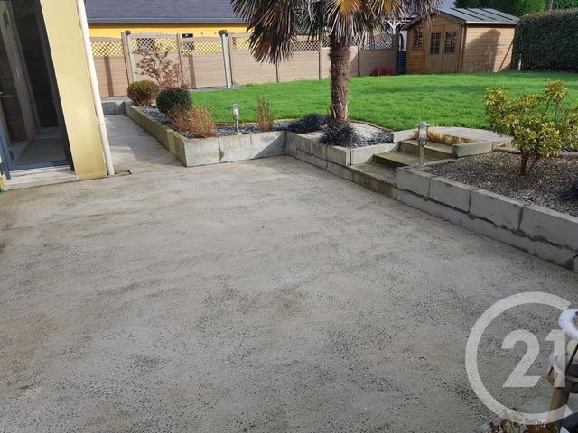 Maison &agrave; louer - 4 pi&egrave;ces - 137,50 m2 - Maen Roch - 35 - BRETAGNE
