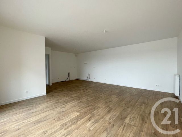 Appartement T4 &agrave; vendre - 4 pi&egrave;ces - 84 m2 - Fougeres - 35 - BRETAGNE