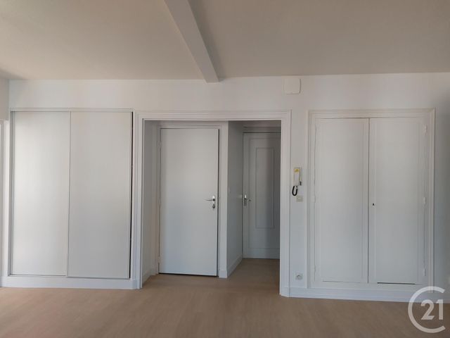 Appartement F2 &agrave; louer - 2 pi&egrave;ces - 50 m2 - Fougeres - 35 - BRETAGNE