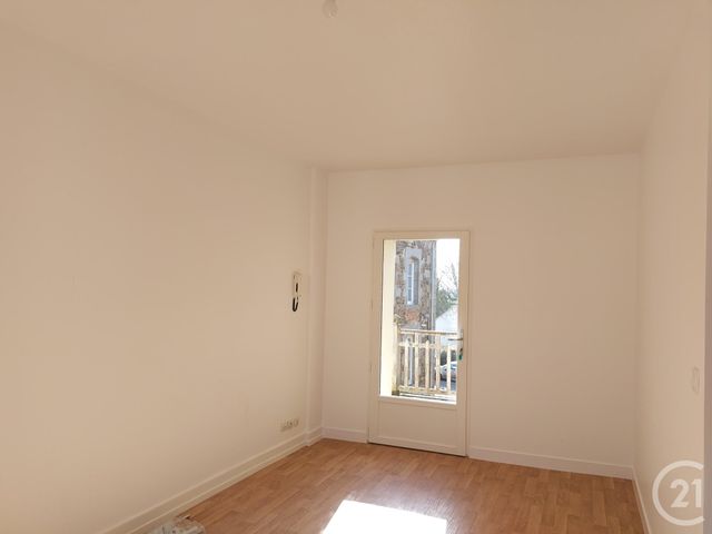 Appartement F2 &agrave; louer - 2 pi&egrave;ces - 50 m2 - Fougeres - 35 - BRETAGNE