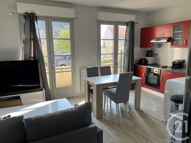 Appartement F1 bis &agrave; louer - 2 pi&egrave;ces - 33,80 m2 - Fougeres - 35 - BRETAGNE