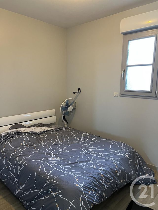 Appartement F1 bis &agrave; louer - 2 pi&egrave;ces - 33,80 m2 - Fougeres - 35 - BRETAGNE