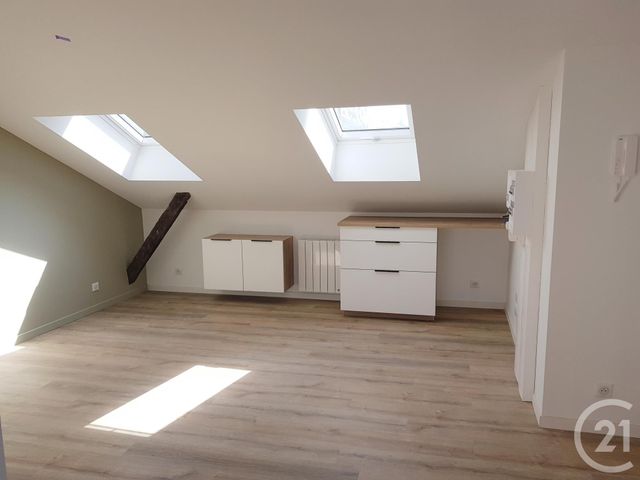 Appartement Studio &agrave; louer - 1 pi&egrave;ce - 21,49 m2 - Fougeres - 35 - BRETAGNE
