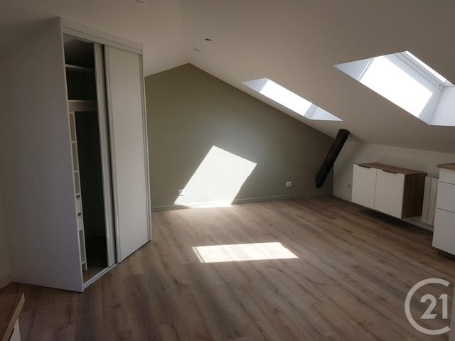 Appartement Studio &agrave; louer - 1 pi&egrave;ce - 21,49 m2 - Fougeres - 35 - BRETAGNE