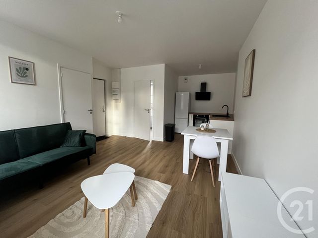 Appartement &agrave; louer - 2 pi&egrave;ces - 29,72 m2 - Fougeres - 35 - BRETAGNE