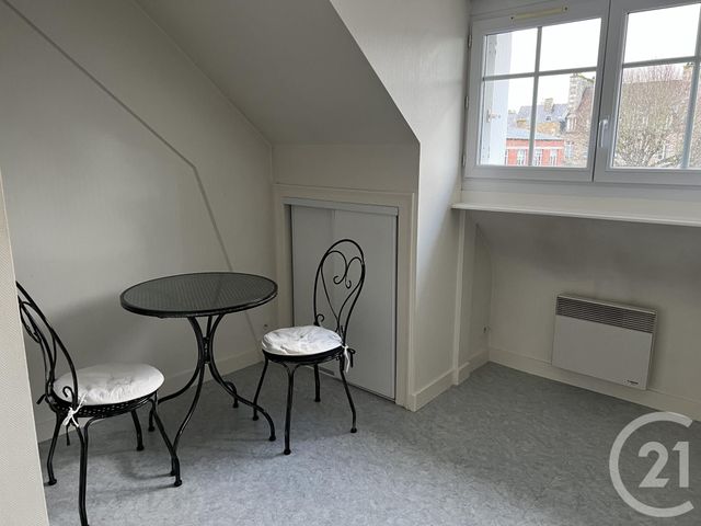 Appartement &agrave; louer - 2 pi&egrave;ces - 15,42 m2 - Fougeres - 35 - BRETAGNE