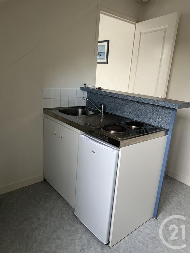 Appartement &agrave; louer - 2 pi&egrave;ces - 15,42 m2 - Fougeres - 35 - BRETAGNE
