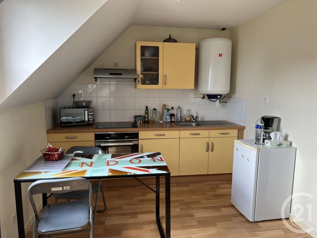 Appartement &agrave; louer - 2 pi&egrave;ces - 27,60 m2 - Fougeres - 35 - BRETAGNE