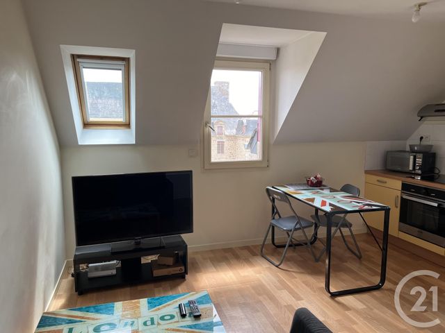 Appartement &agrave; louer - 2 pi&egrave;ces - 27,60 m2 - Fougeres - 35 - BRETAGNE