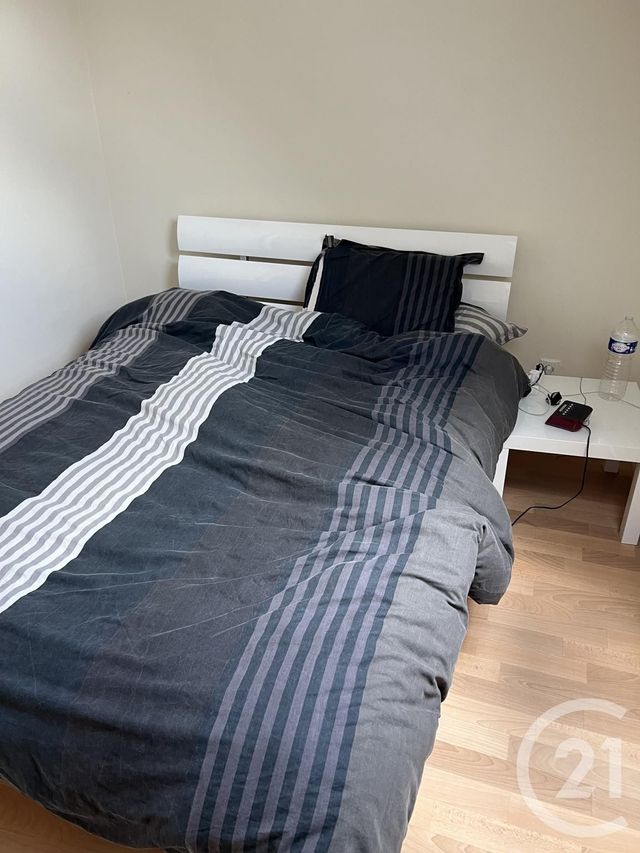 Appartement &agrave; louer - 2 pi&egrave;ces - 27,60 m2 - Fougeres - 35 - BRETAGNE