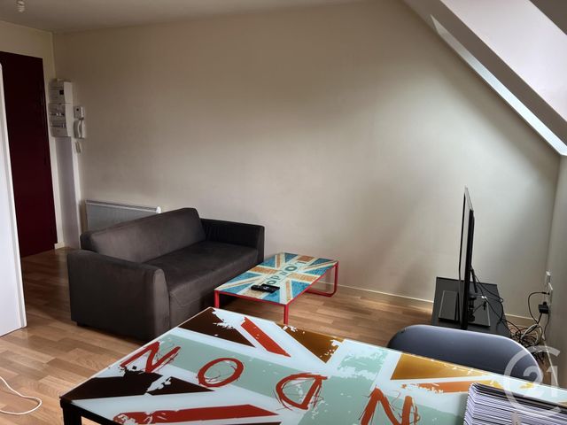 Appartement &agrave; louer - 2 pi&egrave;ces - 27,60 m2 - Fougeres - 35 - BRETAGNE
