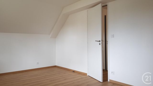 Maison &agrave; louer - 5 pi&egrave;ces - 121,64 m2 - St Germain En Cogles - 35 - BRETAGNE