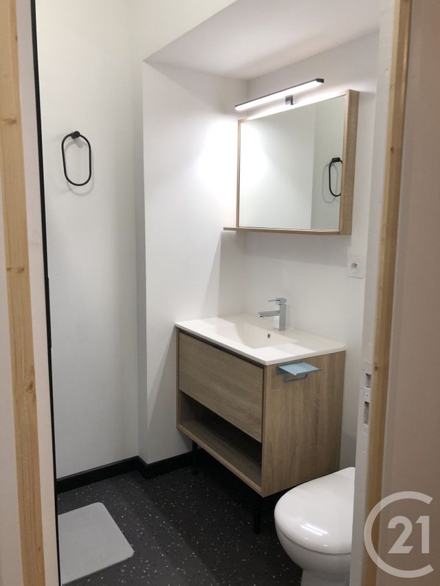 Appartement &agrave; louer - 2 pi&egrave;ces - 37,24 m2 - Fougeres - 35 - BRETAGNE