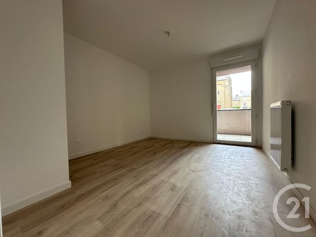 Appartement F5 &agrave; vendre - 5 pi&egrave;ces - 106,19 m2 - Fougeres - 35 - BRETAGNE
