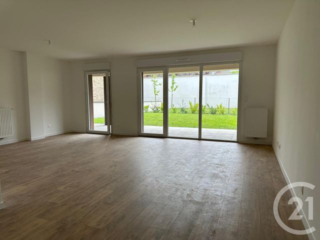 Appartement F5 &agrave; vendre - 5 pi&egrave;ces - 106,19 m2 - Fougeres - 35 - BRETAGNE