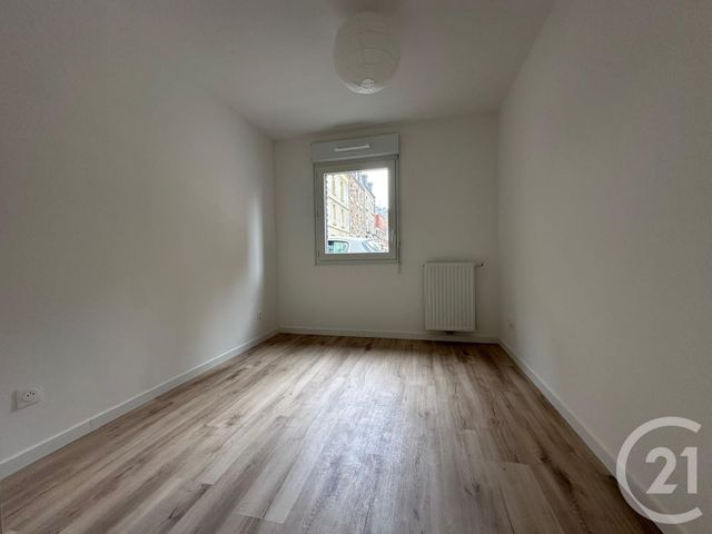 Appartement F5 &agrave; vendre - 5 pi&egrave;ces - 100,30 m2 - Fougeres - 35 - BRETAGNE