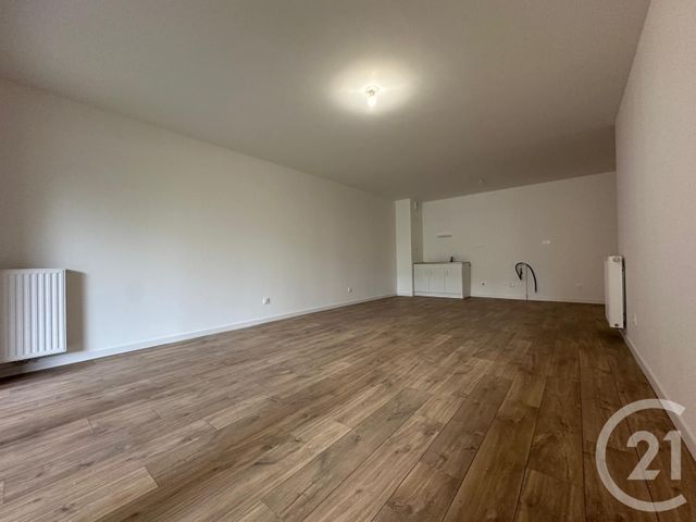 Appartement F5 &agrave; vendre - 5 pi&egrave;ces - 100,30 m2 - Fougeres - 35 - BRETAGNE