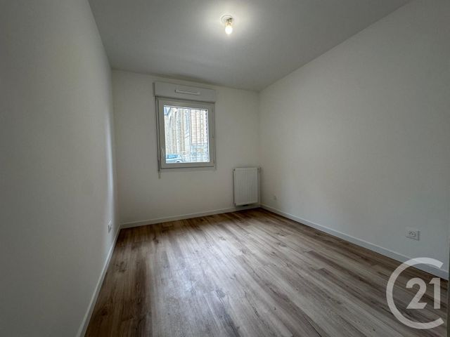 Appartement F5 &agrave; vendre - 5 pi&egrave;ces - 100,30 m2 - Fougeres - 35 - BRETAGNE