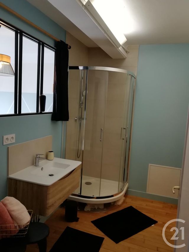 Appartement &agrave; louer - 2 pi&egrave;ces - 38,50 m2 - Fougeres - 35 - BRETAGNE