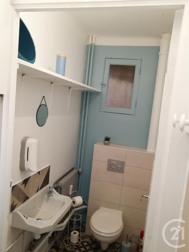 Appartement &agrave; louer - 2 pi&egrave;ces - 38,50 m2 - Fougeres - 35 - BRETAGNE