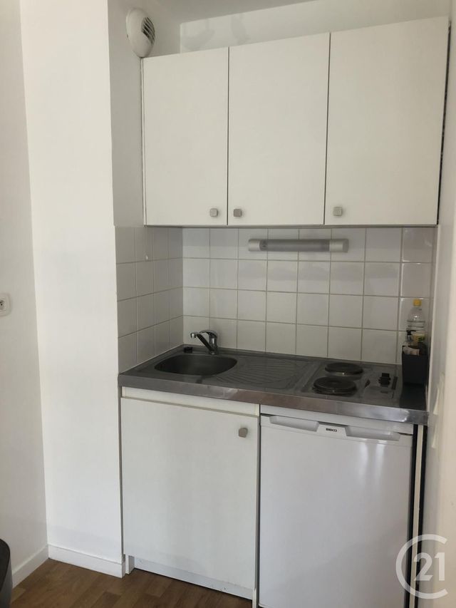 Appartement &agrave; louer - 2 pi&egrave;ces - 35,50 m2 - Fougeres - 35 - BRETAGNE