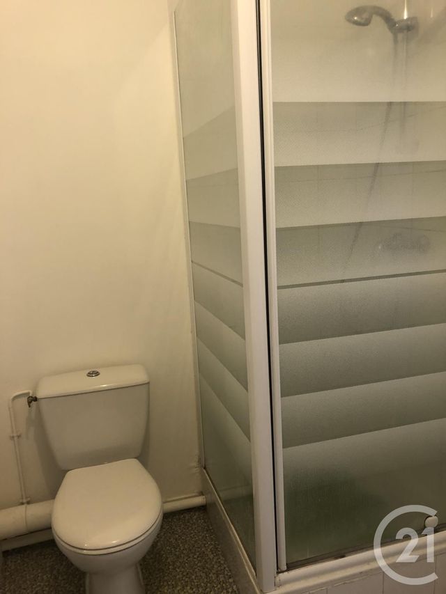Appartement &agrave; louer - 2 pi&egrave;ces - 35,50 m2 - Fougeres - 35 - BRETAGNE