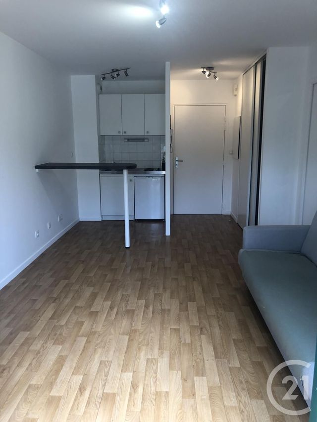 Appartement &agrave; louer - 2 pi&egrave;ces - 35,50 m2 - Fougeres - 35 - BRETAGNE